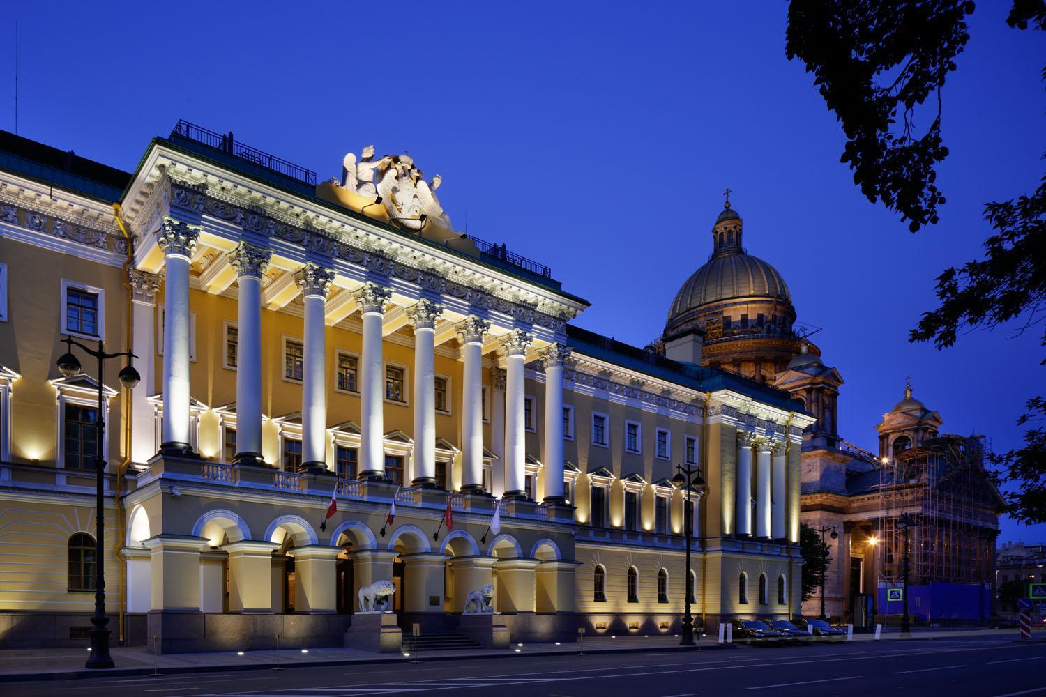 Four Seasons, гостиница
